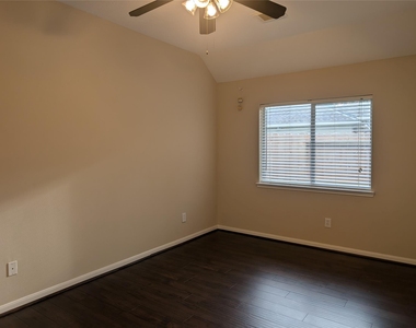 22403 Bellows Bend Drive - Photo Thumbnail 31
