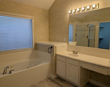 22403 Bellows Bend Drive - Photo Thumbnail 24