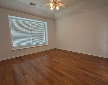 38 N Regan Mead Circle - Photo Thumbnail 14