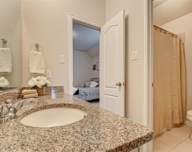 23811 Via Viale Dr - Photo Thumbnail 35