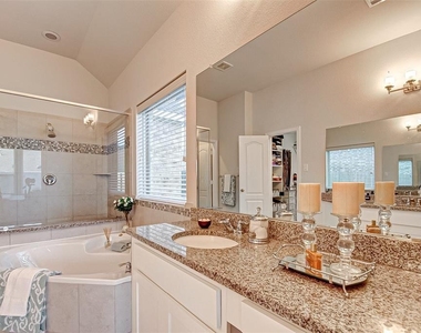 23811 Via Viale Dr - Photo Thumbnail 24