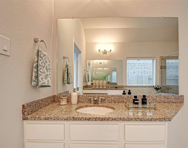 23811 Via Viale Dr - Photo Thumbnail 26
