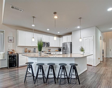 23811 Via Viale Dr - Photo Thumbnail 17