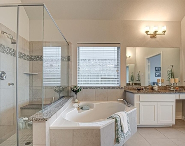 23811 Via Viale Dr - Photo Thumbnail 28