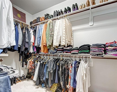 23811 Via Viale Dr - Photo Thumbnail 30