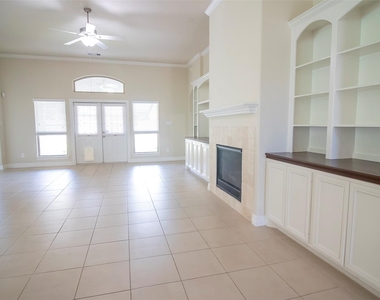 4718 Sabero Lane - Photo Thumbnail 16