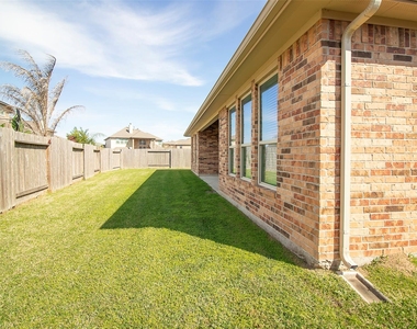 4718 Sabero Lane - Photo Thumbnail 34