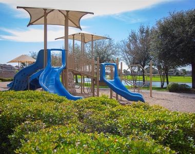 4718 Sabero Lane - Photo Thumbnail 40