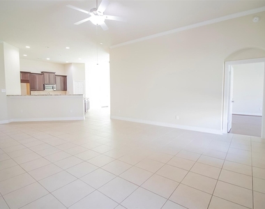 4718 Sabero Lane - Photo Thumbnail 13