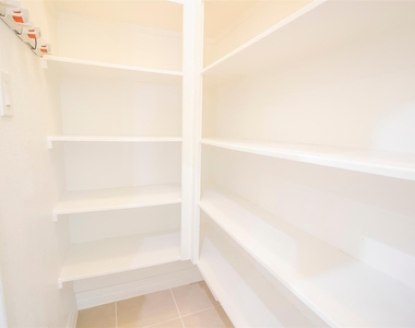 4718 Sabero Lane - Photo Thumbnail 23