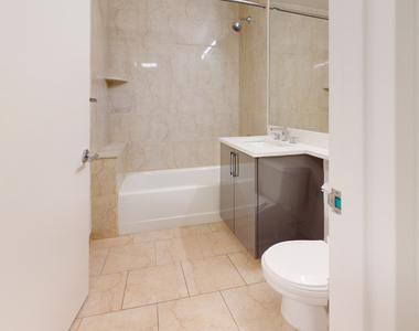 10 Hanover Square - Photo Thumbnail 4