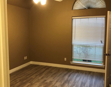 13322 Colton Lane - Photo Thumbnail 20