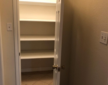 13322 Colton Lane - Photo Thumbnail 19