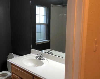 13322 Colton Lane - Photo Thumbnail 23
