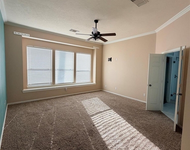 18823 Brighton Trail Lane - Photo Thumbnail 4