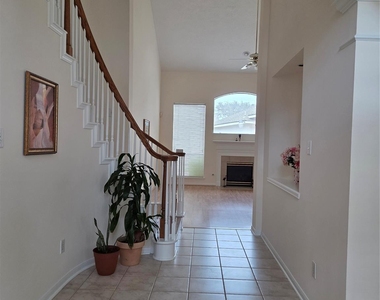 4306 Lakeside Meadow Drive - Photo Thumbnail 4