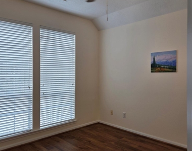 4306 Lakeside Meadow Drive - Photo Thumbnail 28