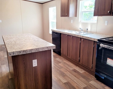 3234 Bobbie Street - Photo Thumbnail 15
