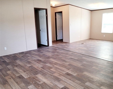 3234 Bobbie Street - Photo Thumbnail 14