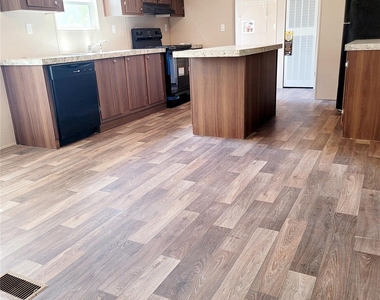 3234 Bobbie Street - Photo Thumbnail 16
