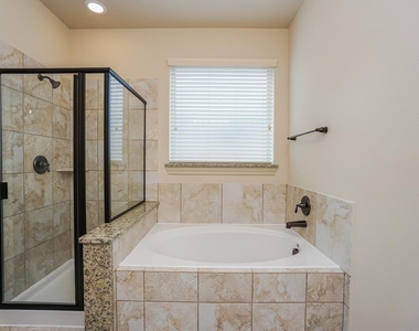 2206 Argos Drive - Photo Thumbnail 18