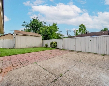 14238 Old Humble Road - Photo Thumbnail 38
