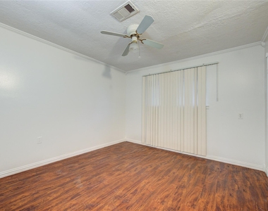 14238 Old Humble Road - Photo Thumbnail 21