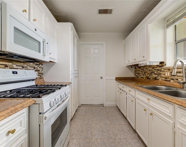 14238 Old Humble Road - Photo Thumbnail 32