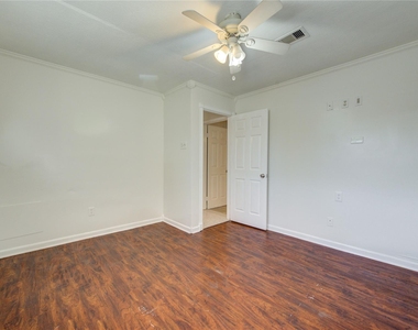 14238 Old Humble Road - Photo Thumbnail 12