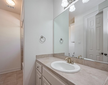 14010 Barnhart Boulevard - Photo Thumbnail 28