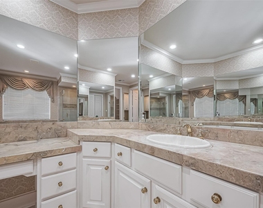 14010 Barnhart Boulevard - Photo Thumbnail 33