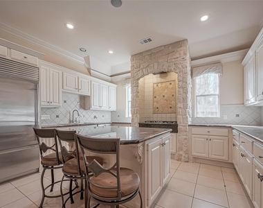 14010 Barnhart Boulevard - Photo Thumbnail 21
