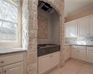14010 Barnhart Boulevard - Photo Thumbnail 20