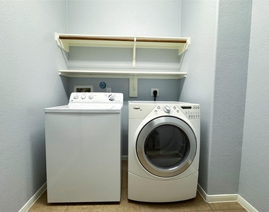 1050 Forest Haven Court - Photo Thumbnail 8