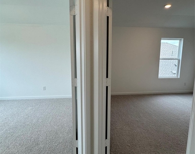 6423 Green Pedal Ln - Photo Thumbnail 22