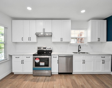 2812 Truxillo Street - Photo Thumbnail 4