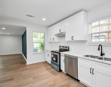 2812 Truxillo Street - Photo Thumbnail 6