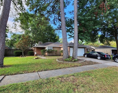 6938 Foxbrook Drive - Photo Thumbnail 1