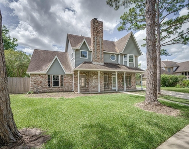 2287 Woodland Springs Street - Photo Thumbnail 2