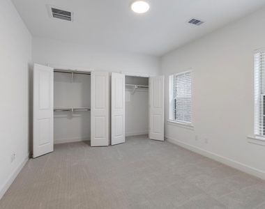106 Cinder Berry Street - Photo Thumbnail 27