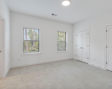 106 Cinder Berry Street - Photo Thumbnail 24
