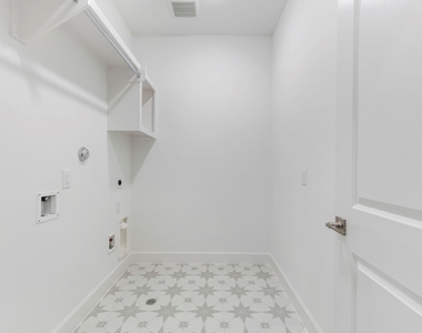 106 Cinder Berry Street - Photo Thumbnail 30