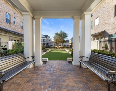 106 Cinder Berry Street - Photo Thumbnail 40