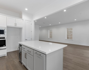 106 Cinder Berry Street - Photo Thumbnail 14