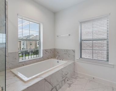106 Cinder Berry Street - Photo Thumbnail 18