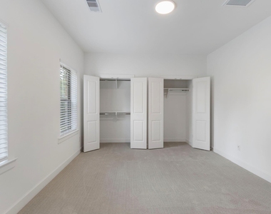 106 Cinder Berry Street - Photo Thumbnail 25