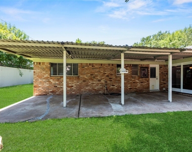 4014 Mona Lee Lane - Photo Thumbnail 5