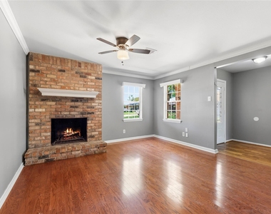 4014 Mona Lee Lane - Photo Thumbnail 6