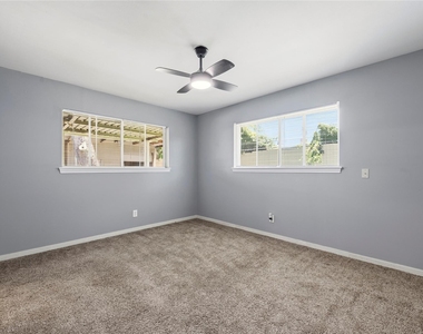 4014 Mona Lee Lane - Photo Thumbnail 14