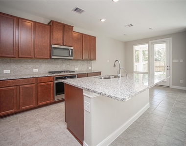 2224 Gadwall Court - Photo Thumbnail 7
